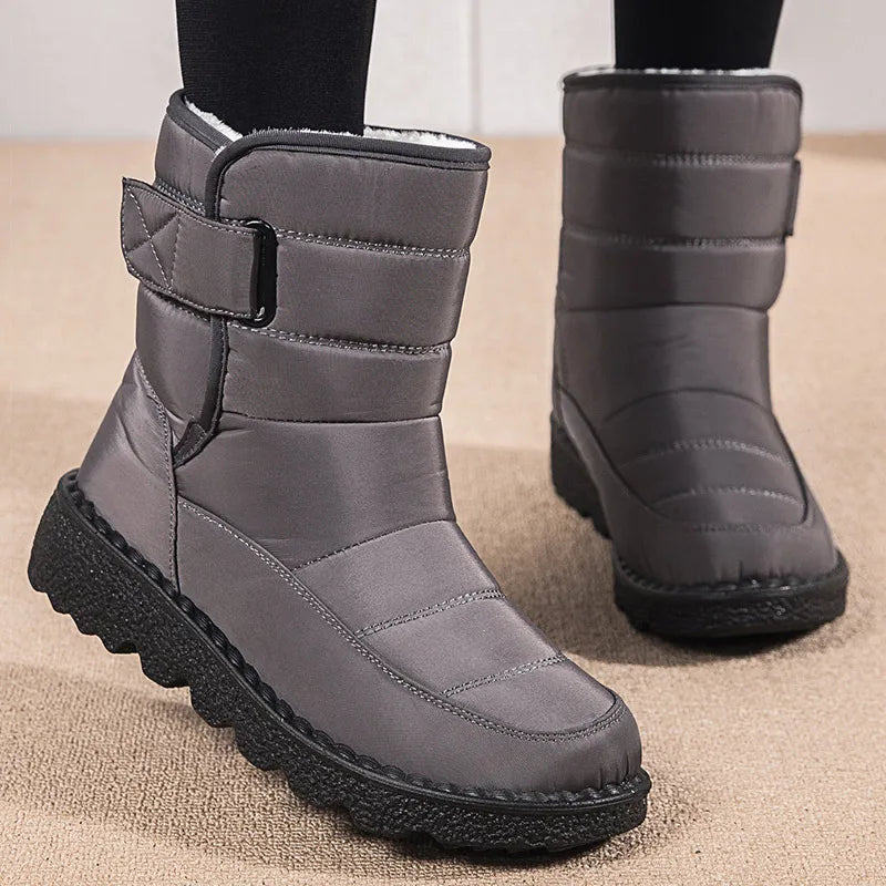 bota, bota de inverno, bota inverno masculina, bota inverno feminina, bota peluciada, bota peluciada cano curto, bota impermeável, bota à prova de chuva, bota de frio, bota masculina de frio