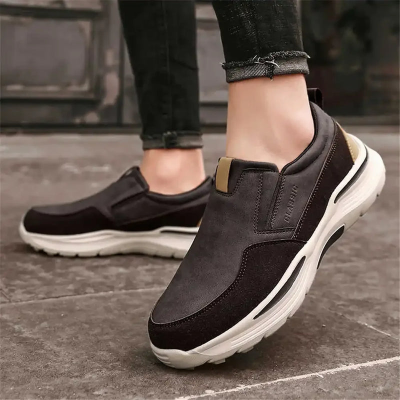 tênis slip on masculino, sapato catepillar masculino, zara, sapato prada masculino, corturno masculino, sapato ortopédico em couro masculino, sapato social masculino, sapato ortopédico masculino marrom, sapato social confortável masculino