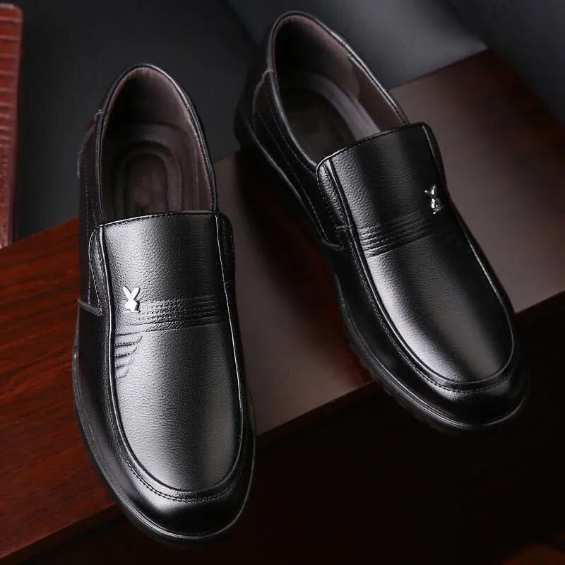 tênis slip on masculino, sapato catepillar masculino, zara, sapato prada masculino, corturno masculino, sapato ortopédico em couro masculino, sapato social masculino, sapato ortopédico masculino marrom, sapato social confortável masculino