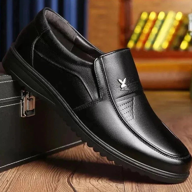 tênis slip on masculino, sapato catepillar masculino, zara, sapato prada masculino, corturno masculino, sapato ortopédico em couro masculino, sapato social masculino, sapato ortopédico masculino marrom, sapato social confortável masculino