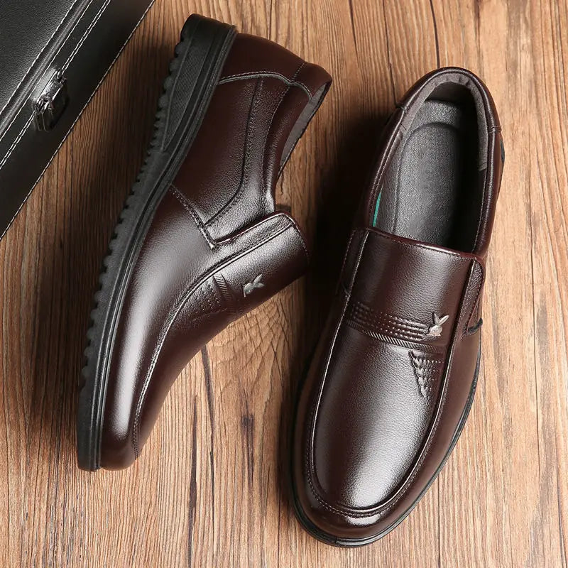 tênis slip on masculino, sapato catepillar masculino, zara, sapato prada masculino, corturno masculino, sapato ortopédico em couro masculino, sapato social masculino, sapato ortopédico masculino marrom, sapato social confortável masculino